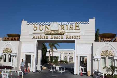 SUNRISE Grand Select Arabian Beach Resort